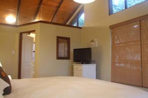 La Gard House on the Heads