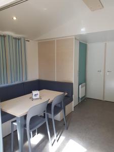 Complexes hoteliers Camping La Pinede : photos des chambres