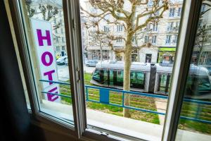 Hotels Hotel Du Chateau : photos des chambres