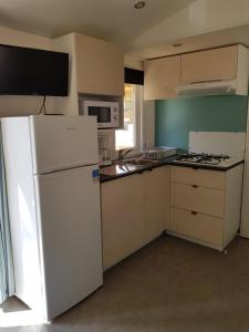 Complexes hoteliers Camping La Pinede : photos des chambres