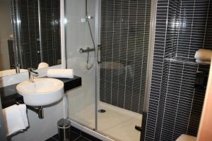 Hotels Kyriad Saint Quentin en Yvelines - Montigny : photos des chambres