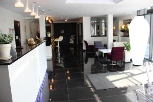 Hotels Kyriad Saint Quentin en Yvelines - Montigny : photos des chambres