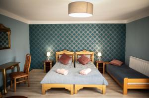 Standard Triple Room room in Zajazd Bombonierka