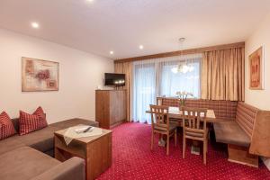Standard Apartment B (4 Adults) room in Panorama Appartements