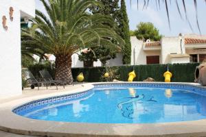 Riumar "Noella", 200m to beach, private pool, On-Site-Service, dog beach