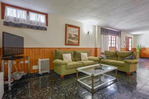 Modern Apartment in Buenavista del Norte with a Shared Pool