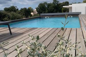 Villas Villa L'Arbousier 4 pers piscine chauffee 2 min plage en voiture : photos des chambres