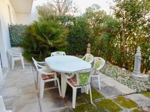 M282 - Marcelli, trilocale con giardino a 100mt dal mare