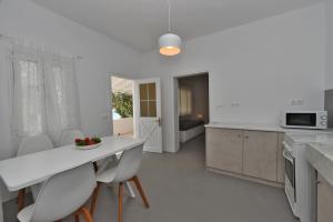 Seaside home in KardianiGiannaki bay - Agness Home