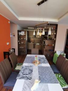 Zöldlomb apartman