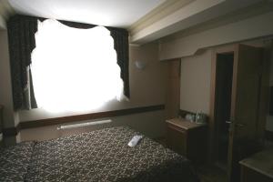 Grand Peninsula Hotel