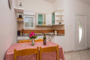 Apartment in Crikvenica 41210