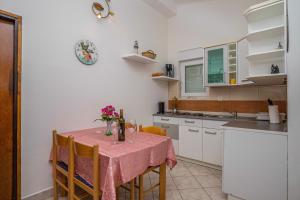 Apartment in Crikvenica 41210