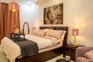 Relax & Enjoy Time w Mahrous Houses 2BR3BAOfficeKitchen LivingDining & Dressing Rooms