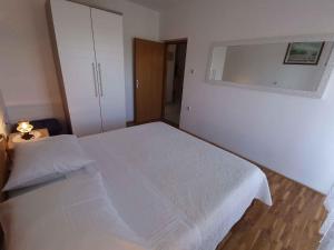 Apartment in Crikvenica 40977