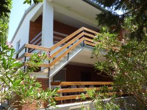 Apartment in Starigrad-Paklenica 40050 