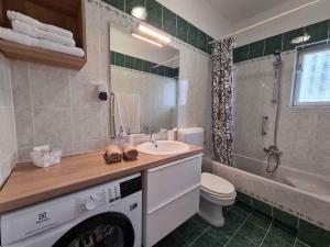 Apartments in Moscenicka Draga 34827 