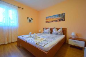 Apartment in Omisalj/Insel Krk 13339 