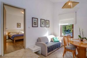 Apartment in Mali Losinj 38399