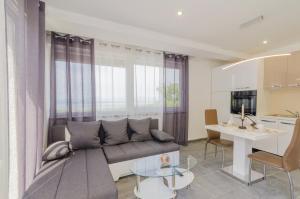 Holiday home in Crikvenica 41513