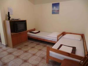 Apartments Pjescana Uvala/Istrien 17335 