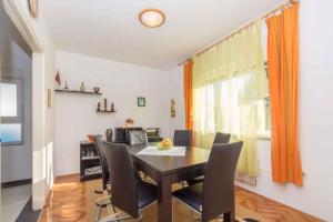 Apartment in Crikvenica 38031