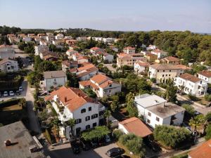 Apartment in PorecIstrien 38512