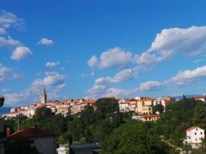 Holiday home in Vrbnik/Insel Krk 13625 