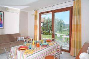 Apartments in Manerba del Garda 22047