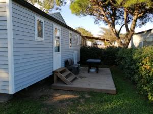 Campings La Pinede : photos des chambres