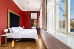 Unfound Door - Design Hotel