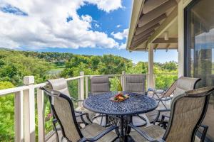 Three-Bedroom Apartment room in Grand Champions 124
