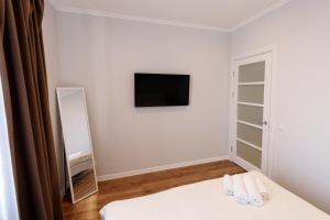 Комфортна та тиха квартира у Центрі міста