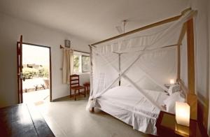 Kibanda Lodge and Beach Club