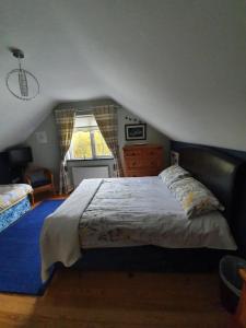 Family Room with Bathroom room in Highfield house