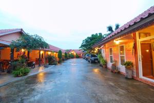 Boathouse Resort Suanphung