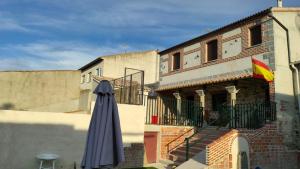 Casa Rural Baños de la Reina con piscina climatizada