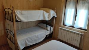 Casa Rural Baños de la Reina con piscina climatizada