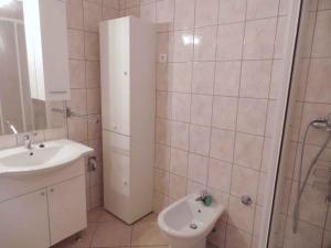 Apartment in Senj 27642 