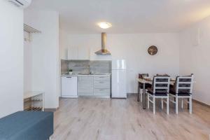 Apartments in Dramalj 36023