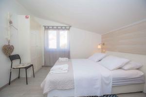 Apartments in Rogoznica 36019