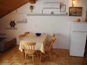 Apartment in Crikvenica 13837 