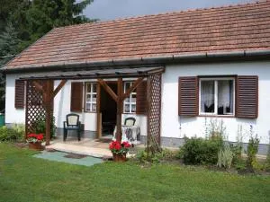 Apartment in Balatonbereny 18036 - 鲍洛通拜雷尼