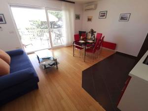 Apartment in Selce 13937 