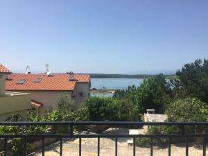 Apartments in Klimno - Insel Krk 12514 