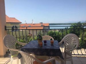 Apartments in Klimno - Insel Krk 12514