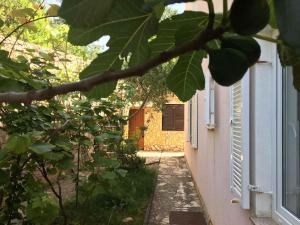 Apartments in Klimno - Insel Krk 12514 