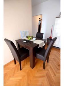 Apartments in Starigrad-Paklenica 35542 