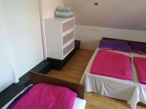 Holiday Home 1 room in Holiday home in Gyenesdias/Balaton 33973