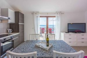 Apartment in Crikvenica 34970